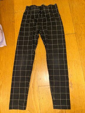 Cat & Jack Grey & White Windowpane Plaid Leggings